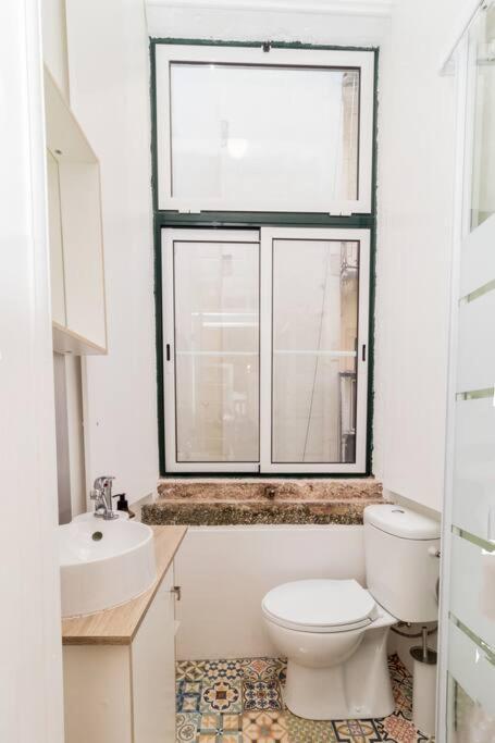 Sj2dee Heart Of Baixa New Air Conditioning Spacious 2 Apts 4br2ba Lisbon